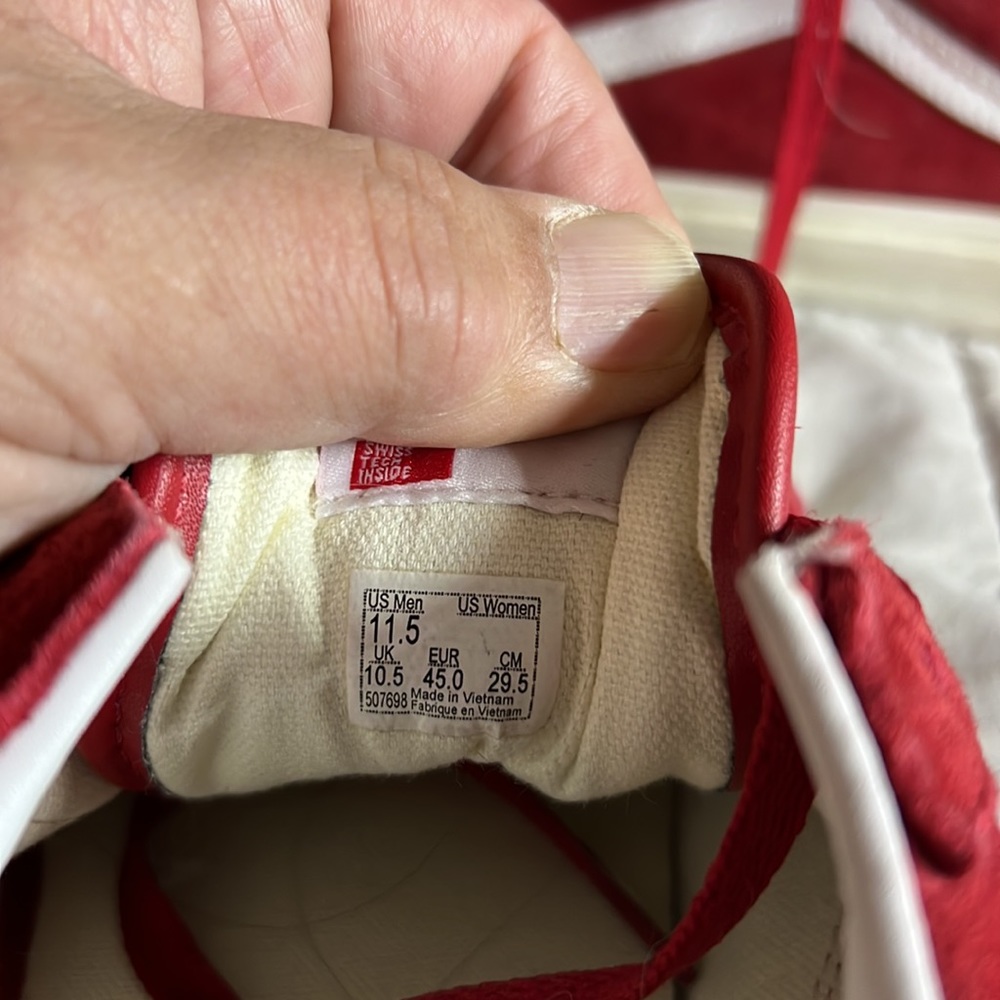 vans 11.5 pig suede red and white worn a couple times tread still in excellent. - Picture 4 of 6